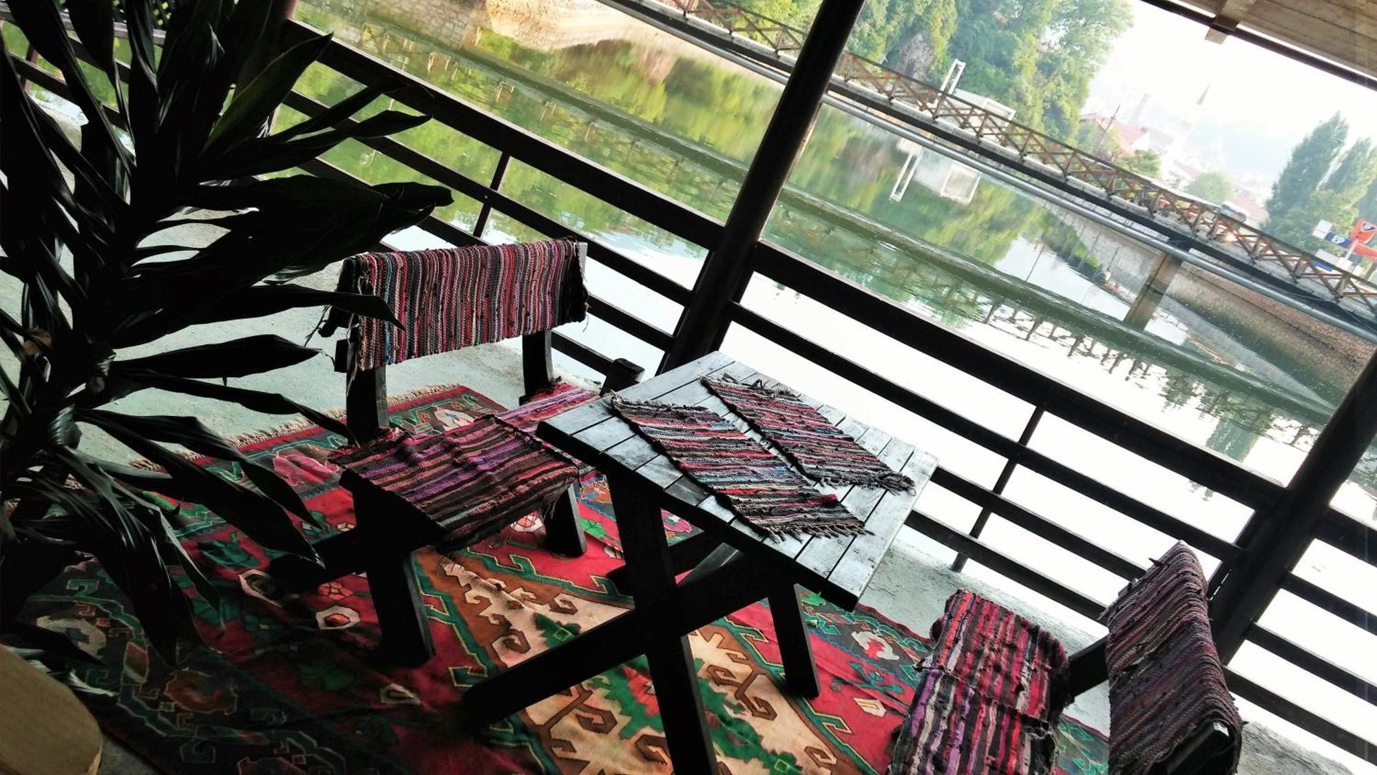 Pansion River SJJ Rom bilde